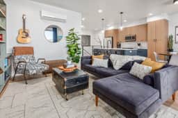 Top-Floor Condo with Hot Tub & Mountain Views