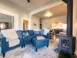 Charming Downtown Salida Home Fenced Yard & BBQ
