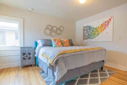 Sleeps 10! Walkable to Everything!  Pets, Game Room