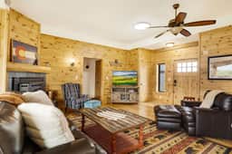 360 Mtn Views Close to Mt Princeton Hot Springs - Image 3