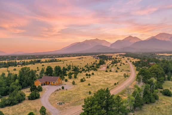 360 Mtn Views Close to Mt Princeton Hot Springs - Image 1