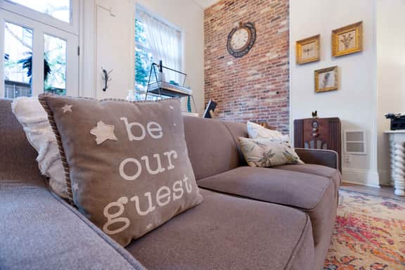 5 Star Listing!  1 Min Walk to River & Downtown