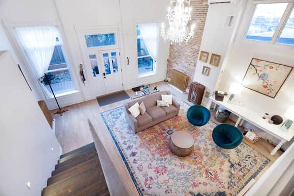 5 Star Listing!  1 Min Walk to River & Downtown